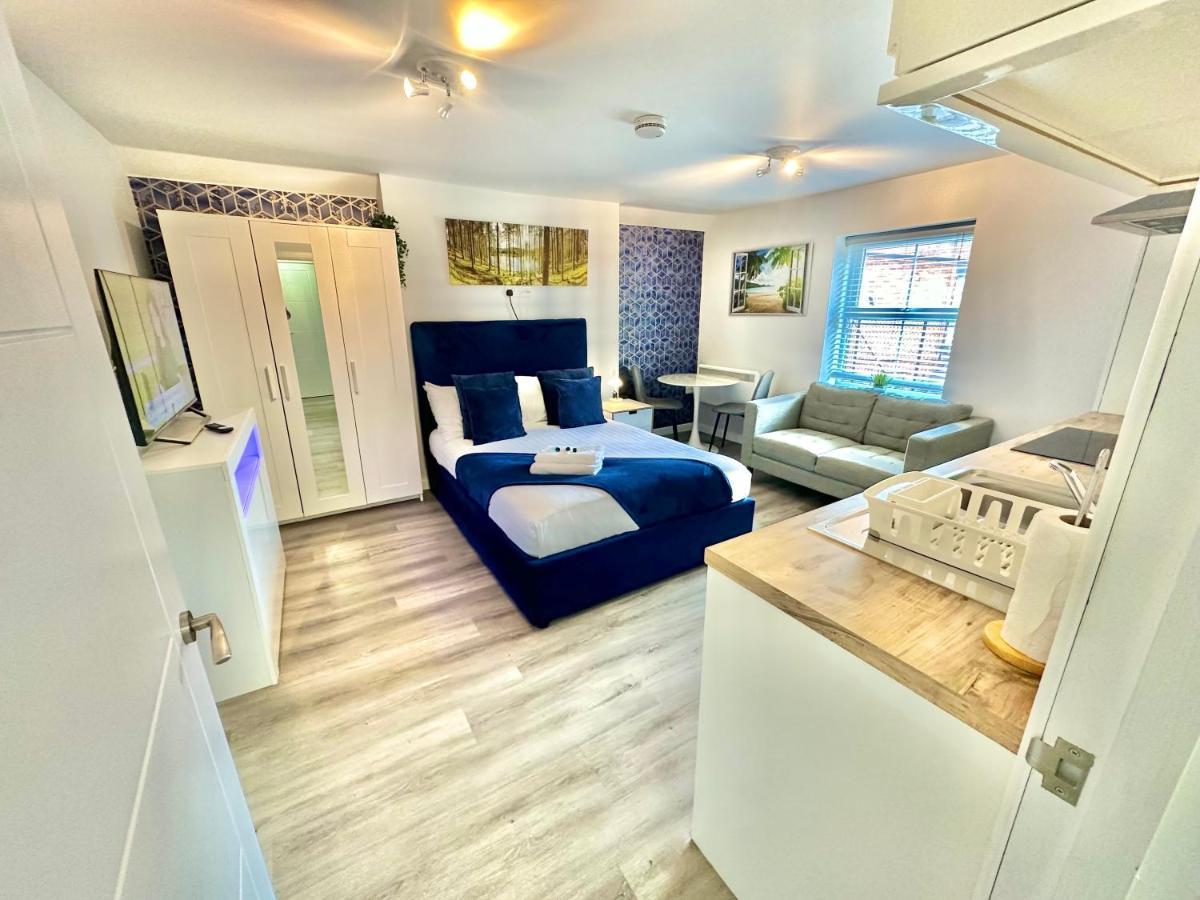 Cozy Downtown Retreat - With Short Walk To Apartment